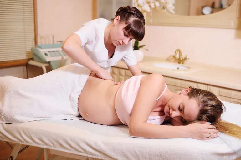 masaje de embarazo