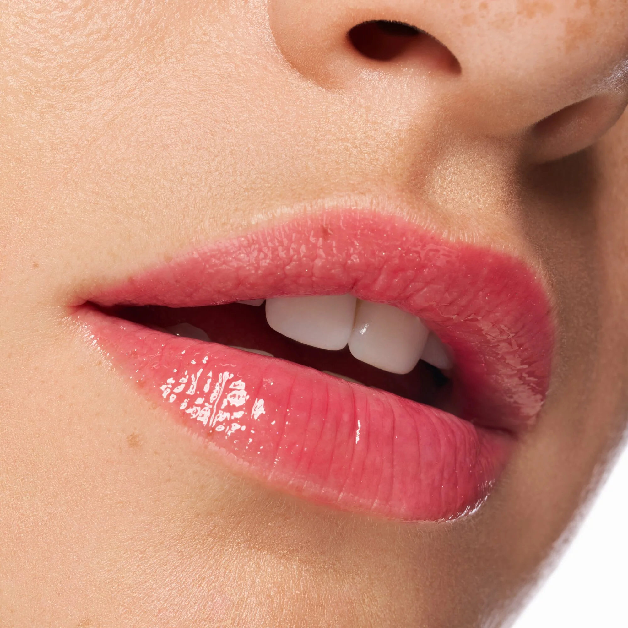 Essence Chili Bomb błyszczyk do ust 01, 10 ml