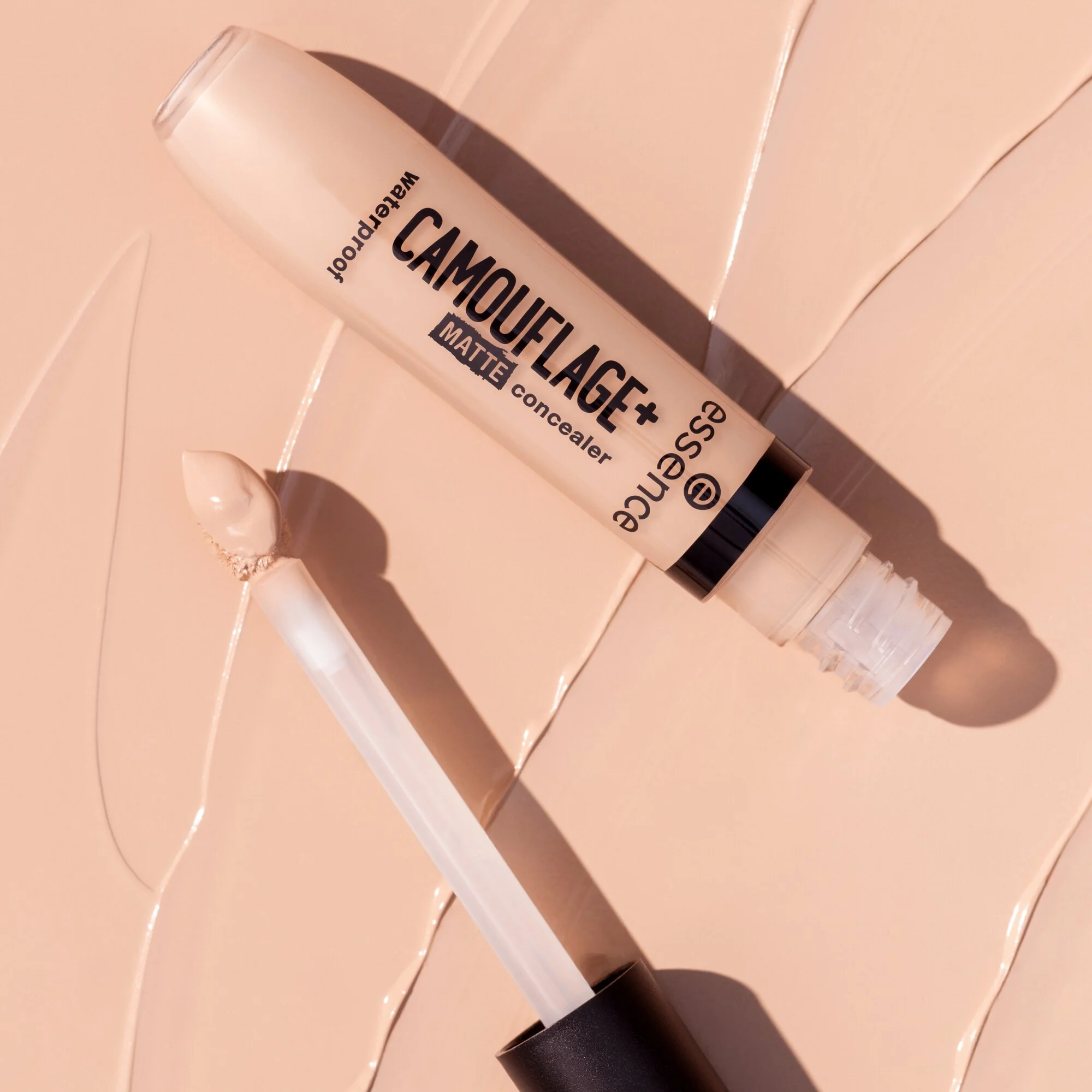Essence Camouflage+ Matte korektor matujący 130, 8 ml